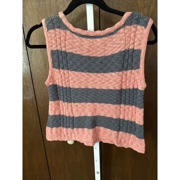 Tilly’s FULL TILT Cable Knit Cropped Womens Striped Gray/Peach Sweater Vest, SzL - Picture 3 of 3